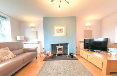 Relaxing Coastal Retreat for 2 Hot Tub Log Fire - Foto 8