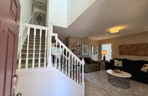 4BR Family Pool Home Minutes from Disney - Foto 9