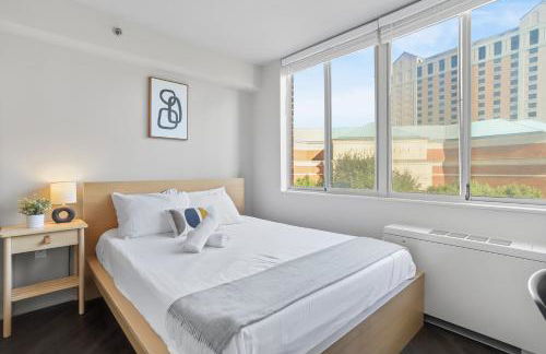 Contemporary Arlington Apartment Featuring City Views - Foto 9