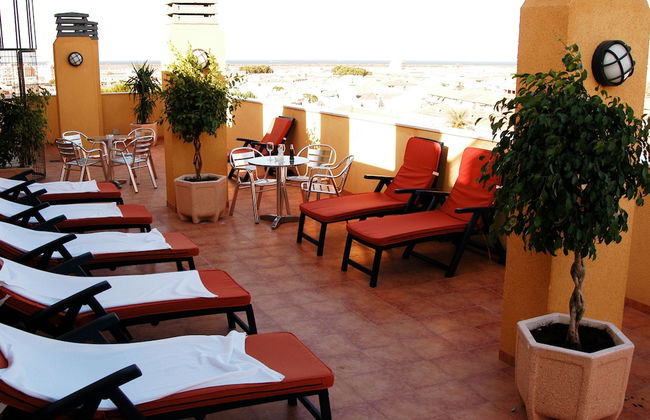 Aparthotel Bahía - Photo 63