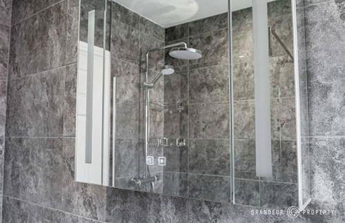 Pottery Place by Grandeur Property - Photo 10