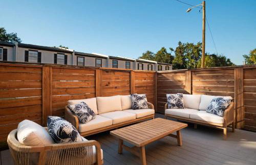 Pool - Free Parking - 2BD 1 Block from the Water - Foto 3