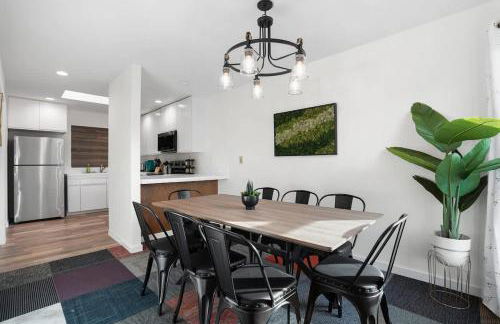 4 beds Private Unit Near BeachWalk, Golf, Trail - Foto 2