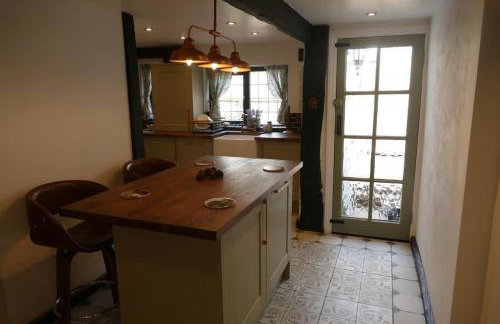 Old Cottage in Stratford upon Avon - Photo 16