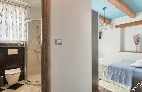 Villa Patrick-Luxury stone house in the center of Istria - Photo 53