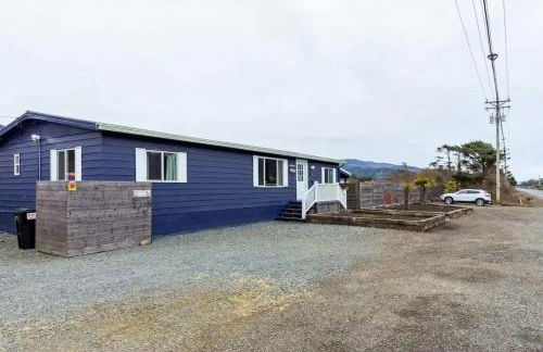 Tiki Escape w/ Amazing Mountain and Marsh Backdrop - Foto 50