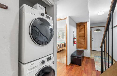 Alpine Escape: Tahoe Oasis Steps from Lake - Foto 16