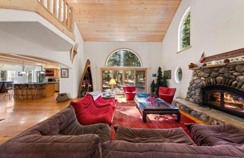 Fox Crossing at Tahoe Donner by Tahoe Getaways - 3BR Vacation Rental w Forested Views & HOA Amenities! - Foto 5