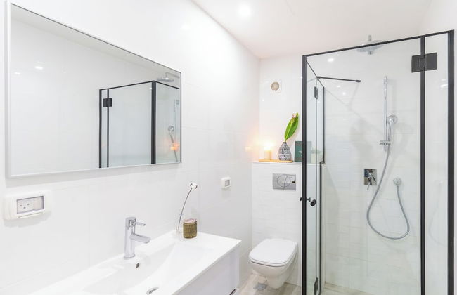 Tranquil Stay Near Beach by Sea N' Rent - Foto 26