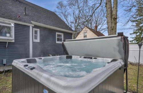 Swim and Relax In our Pool and Hot Tub and Recently Renovated - Foto 75