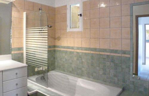 Holiday Home in Puymeras With Garden - Foto 24