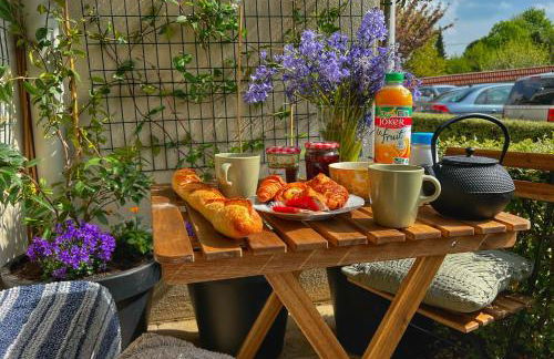 La Voulzie Appartement - Proche centre avec parking privé - Foto 18