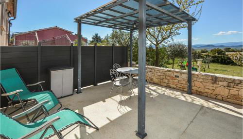 Beautiful Home In Barjac With Wifi - Foto 2