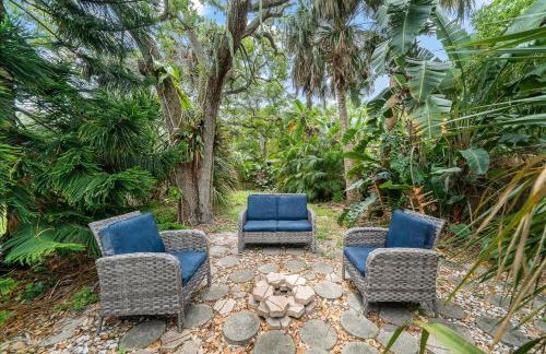 Palm Paradise - Photo 2