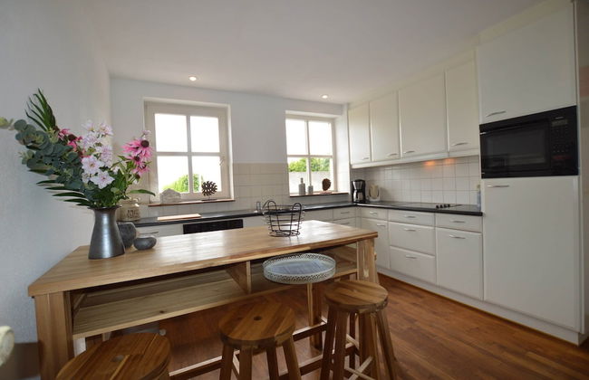 Farmhouse in Elsendorp Near Forest Trails - Foto 11