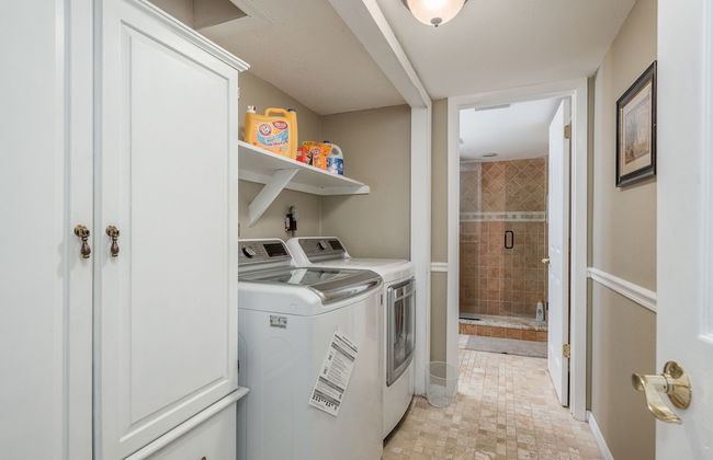 Great 6BR for All Ages/Heated Pool 5 Min to Beach by RedAwning - Foto 60