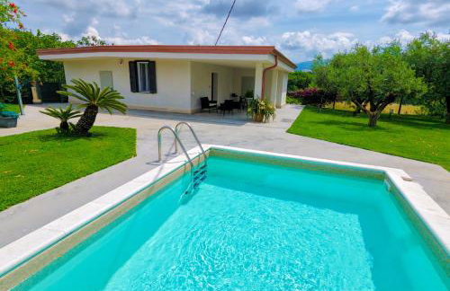 VILLA LA BOUGANVILLEA - Countryside Villa with Private Pool, Surrounded by Nature in VELLETRI - LAZIO - Foto 1