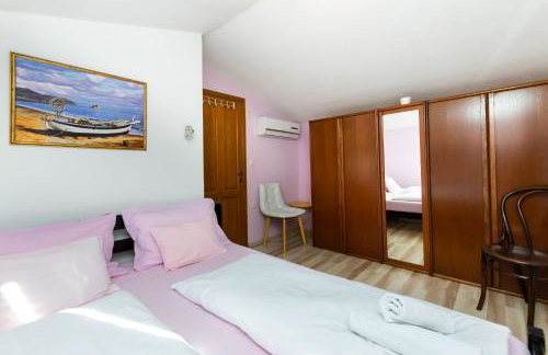 House Poljica with a pool - Foto 21