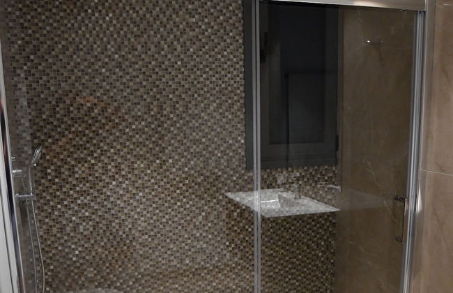 Baz Tower - Photo 37