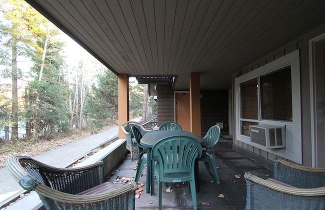 Glacier's Reach by Whistler Retreats - Photo 42