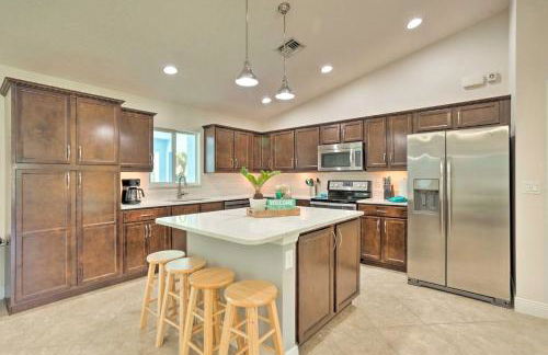 8BD Ft Pierce Beach Getaway - Great for Family Group - Foto 26