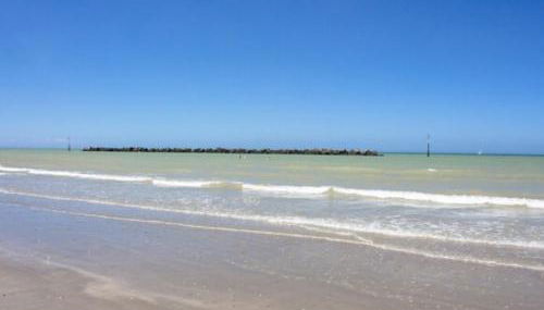 Les pieds dans le sable - Foto 5