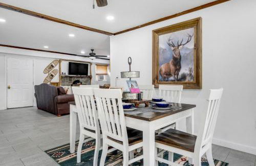 Rustic Lakehouse - Firepit & Funhouse - Foto 37