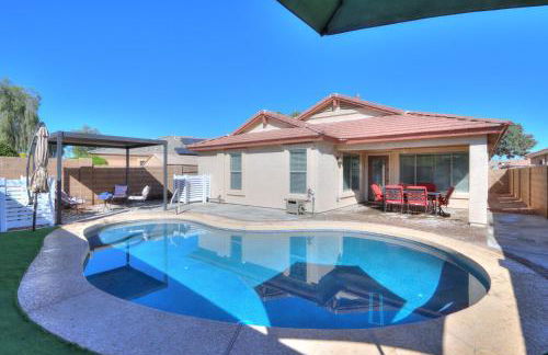 Private Mini Serene Oasis with Pool - Photo 1