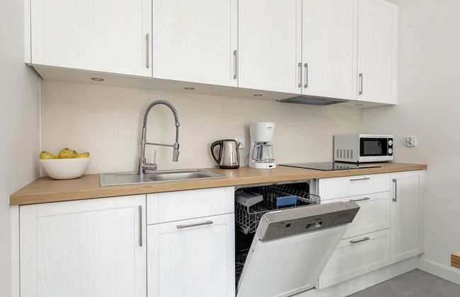 Pet-friendly Spadochroniarzy by Renters - Photo 62