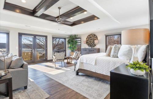 LOTO Pointe, Updated Luxury Home w/ Boat & PWC Slip, Boat Ramp, Firepits, Pool Table & More! - Foto 16