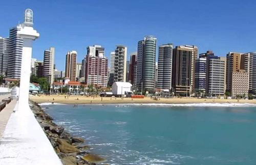 Apê de 2 quartos reformado e decorado a 100m da Beira Mar - Foto 17