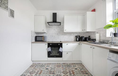 City Gem - 2 Bed House, 6 mins from Liverpool Street, Shops & Restaurants - Foto 24