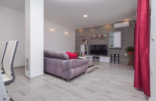 New brend app Matija - Foto 5