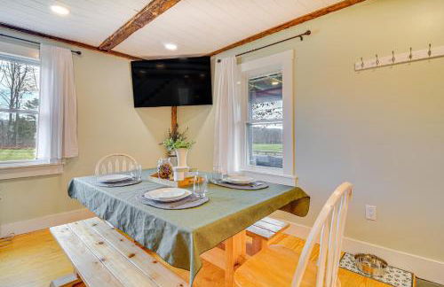 10 Mi to Skiing Historic Farmhouse in Maine! - Foto 8