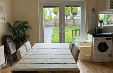 Cosy House near city centre and football stadium - Foto 10