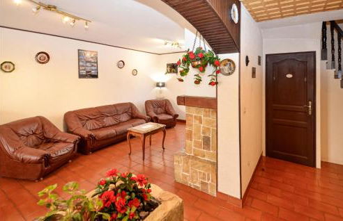 Nice Home In Saint Cannat With Wifi - Foto 22