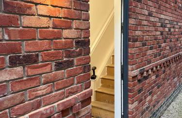 Quiet studio flat near University & QMC, King size bed - Foto 10