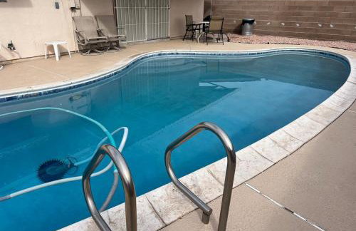 Vintage Apt Private Pool Oasis Sleeps 6 5 Min DT - Foto 30