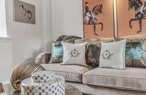 Hiron's Piece and Honeysuckle Cottage - with Hot Tub - Photo 44