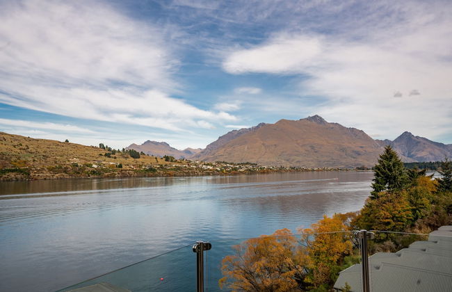 LAKEFRONT PENTHOUSE APARTMENT WITH 270-DEGREE VIEW - Foto 17