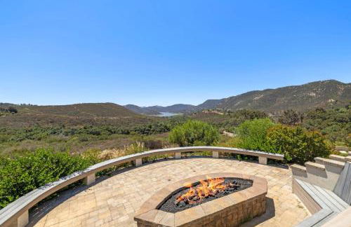 Private Gated 6BR Luxury Estate, Gym, Lake View - Foto 12