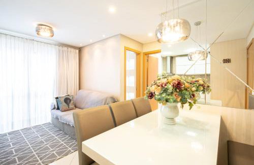 Apto a 10 min da Vila Germânica, dois quartos, salas de estar e jantar, cozinha completa, sacada com churrasqueira, Wi-Fi, Piscina, academia, mercadinho 24 horas e Vaga de garagem - Foto 25