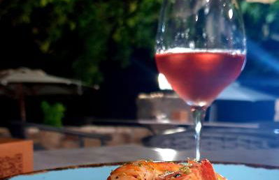 Mangata Seaside Hotel - Photo 9