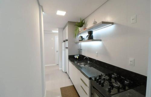 Apartamento Familiar III Próximo Beto Carrero e Praia - Foto 19