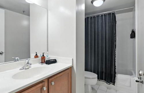 City Luxry Free Parking Sleeps 8 Prime Loc - Foto 17