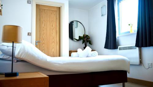 The Comfort Hub - Leeds Train Station - Foto 4