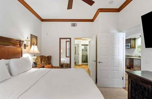 Luxury Villas at Omni La Costa Resort & Spa - Photo 49