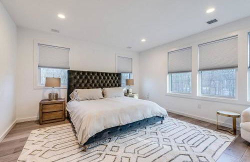 Wooded Oasis and Guest House in Hamptons! - Foto 14