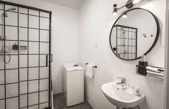 Bearsleys Downtown Apartments - Photo 61