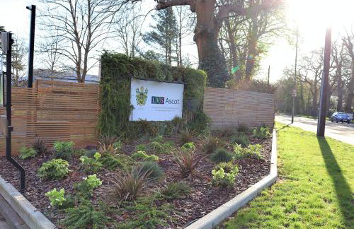 Luxury 2 Bed Apt, Sleeps 4, Secure PRKG-1 Car, Ascot Racecourse 5min walk, Legoland & Lapland 8mins, Windsor 15mins - Foto 36